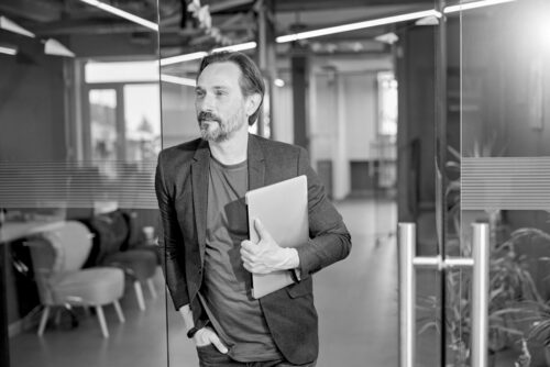 sales leader considers west coast lead generation services